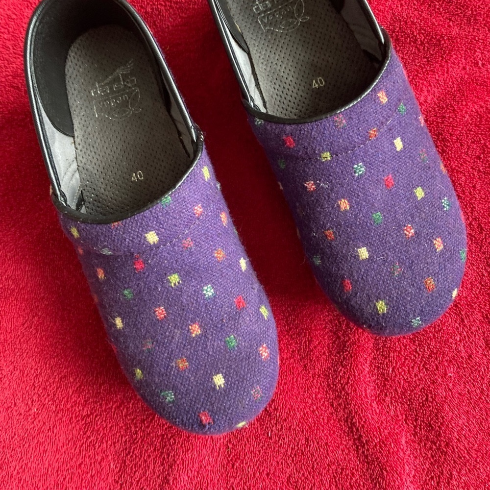 Pristine Dansko Size 40 Fabric Clogs - image 1